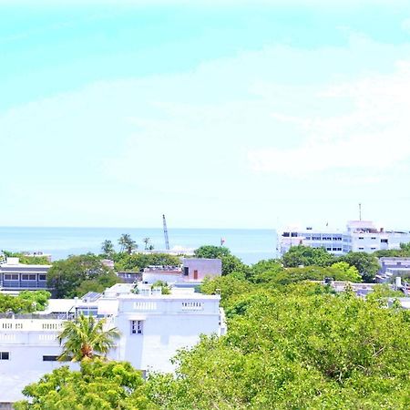 Tr经济型酒店 蓬蒂切里 外观 照片